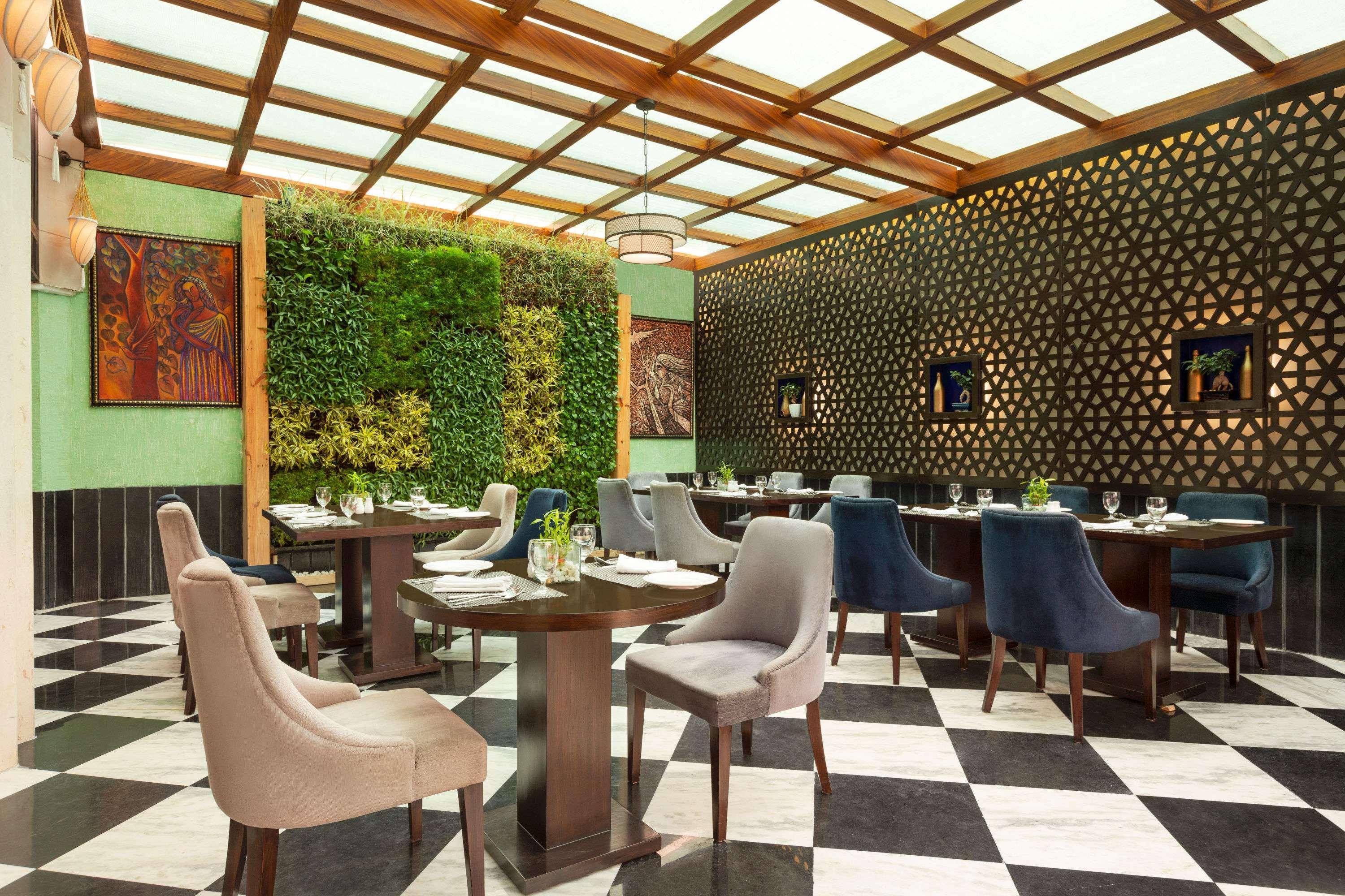 Отель Ramada Dehradun Chakrata Road Экстерьер фото